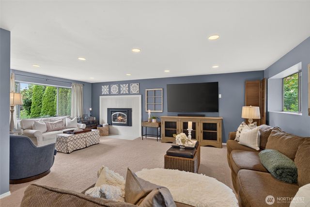 5826 143rd Street SE, Everett, WA 98208