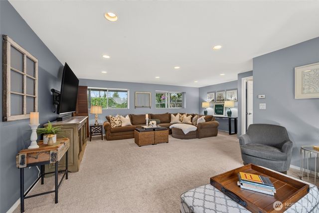 5826 143rd Street SE, Everett, WA 98208