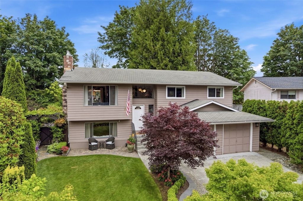 5826 143rd Street SE, Everett, WA 98208