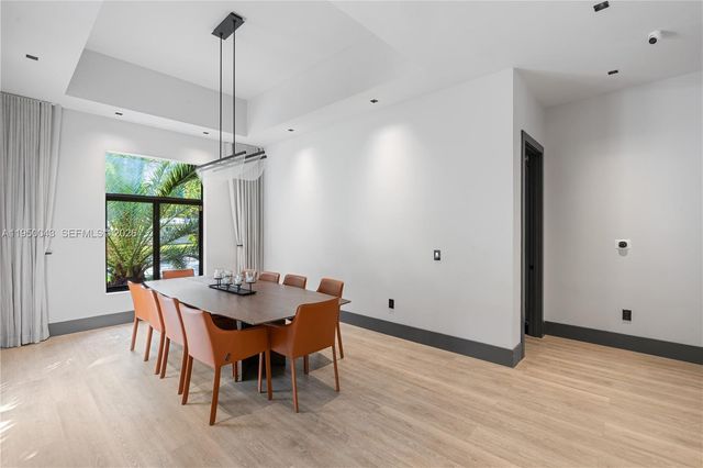 7345 SW 96th St, Pinecrest, FL 33156