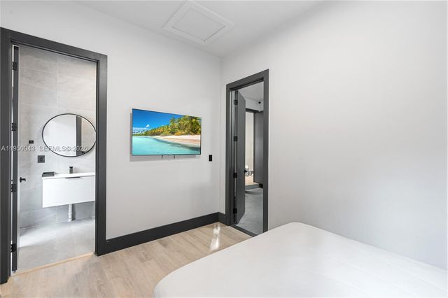 7345 SW 96th St, Pinecrest, FL 33156