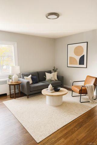 318 Vincent Avenue, Lynbrook, NY 11563