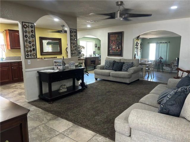 1614 Kirby Court, Redlands, CA 92374