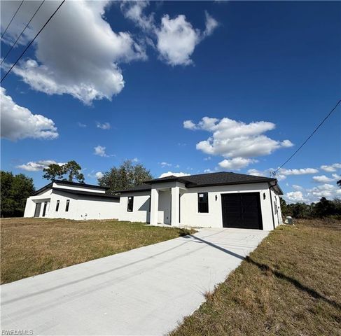 341 Western AVE S, Lehigh Acres, FL 33974