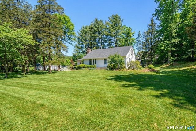 8 Gregory Drive, New Milford, CT 06776