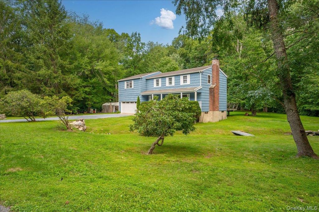 9 Laurel Road, South Salem, NY 10590 — photo 2