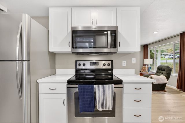 15575 14th Avenue NE, Shoreline, WA 98155