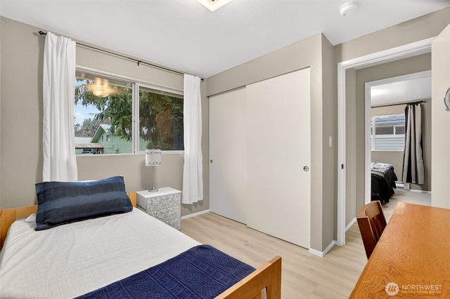 15575 14th Avenue NE, Shoreline, WA 98155