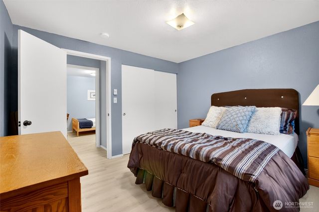 15575 14th Avenue NE, Shoreline, WA 98155