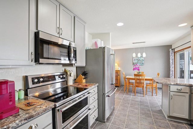 5665 Oak Park Road, Marshall, WI 53559