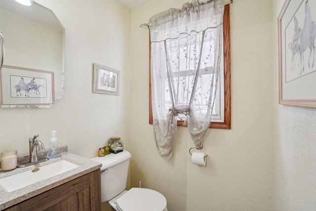 5665 Oak Park Road, Marshall, WI 53559