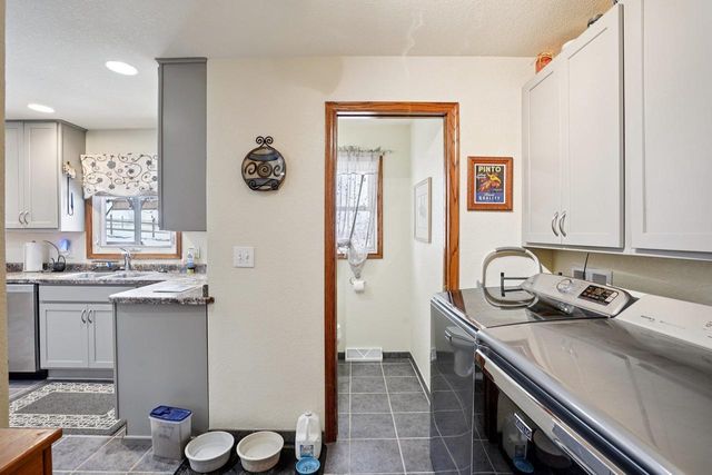 5665 Oak Park Road, Marshall, WI 53559