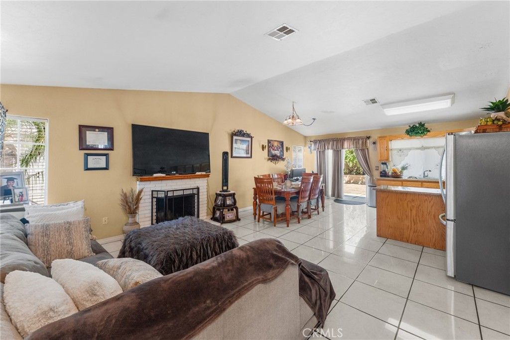 14394 Hillcrest, Fontana, CA 92337 — photo 4