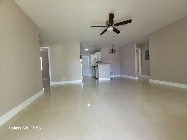 1533 NE 1st Ave 1, Fort Lauderdale, FL 33304
