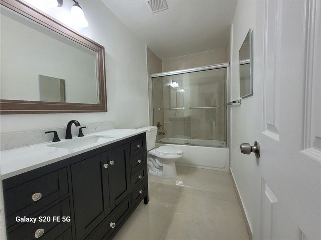 1533 NE 1st Ave 1, Fort Lauderdale, FL 33304