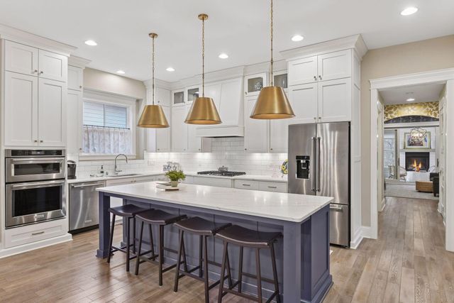 4900 Hawthorne Court, Edina, MN 55436