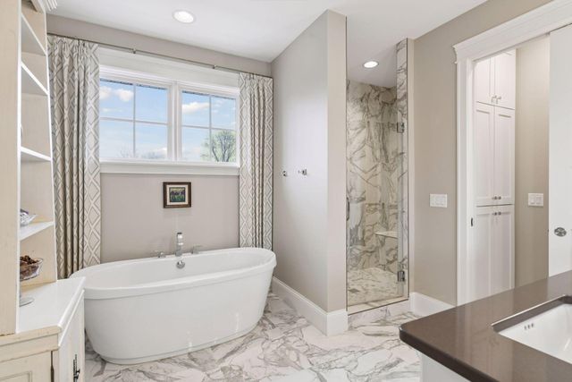 4900 Hawthorne Court, Edina, MN 55436