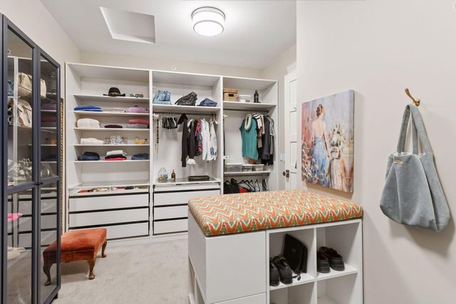 4900 Hawthorne Court, Edina, MN 55436