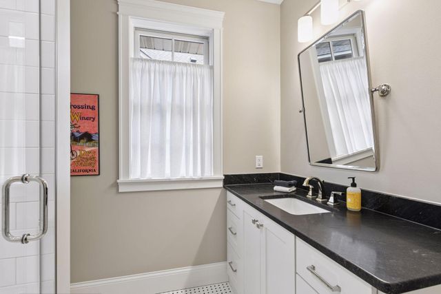 4900 Hawthorne Court, Edina, MN 55436