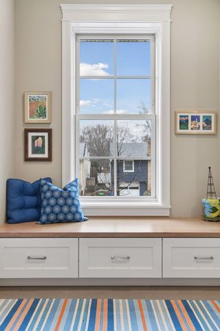 4900 Hawthorne Court, Edina, MN 55436