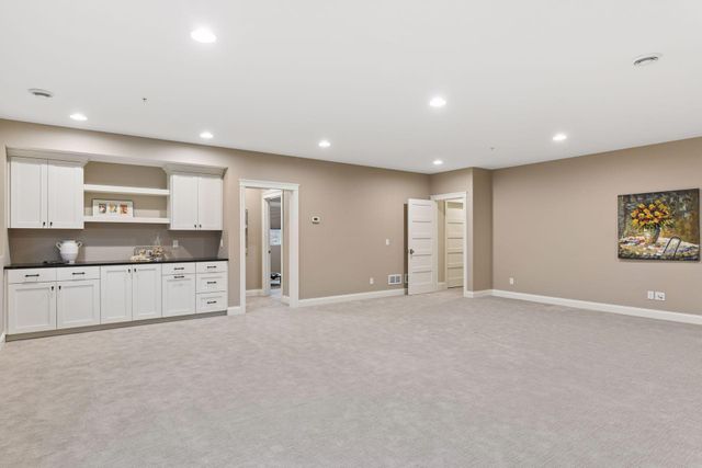 4900 Hawthorne Court, Edina, MN 55436