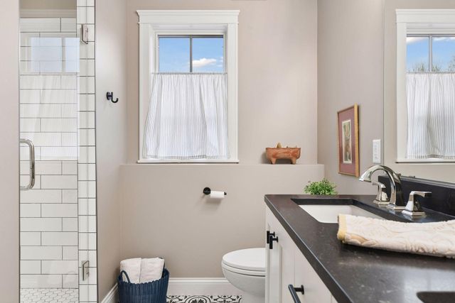 4900 Hawthorne Court, Edina, MN 55436