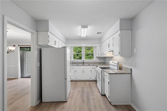 2492 Northlake Court NE, Atlanta, GA 30345
