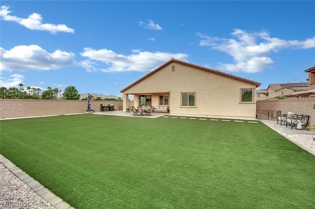 5331 Tavera Cliff Court, Las Vegas, NV 89118