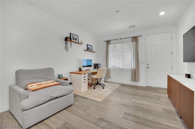 5331 Tavera Cliff Court, Las Vegas, NV 89118