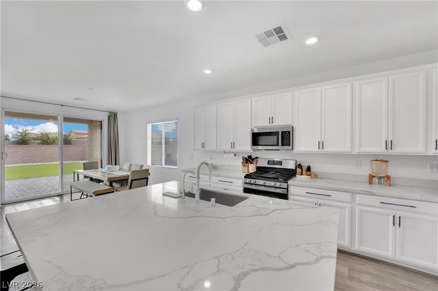 5331 Tavera Cliff Court, Las Vegas, NV 89118