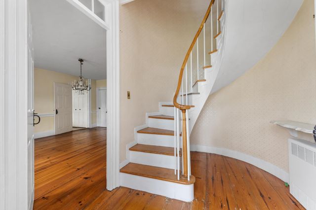21 Trask Mountain Road, Wolfeboro, NH 03894