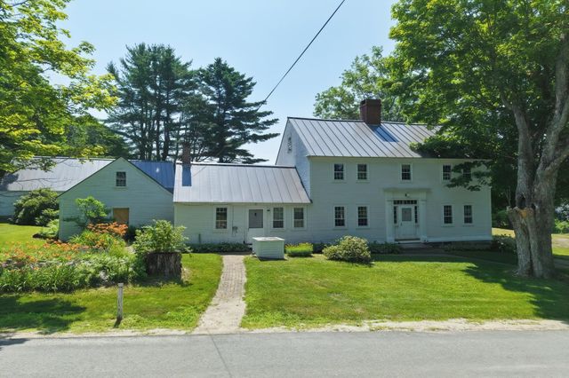 21 Trask Mountain Road, Wolfeboro, NH 03894