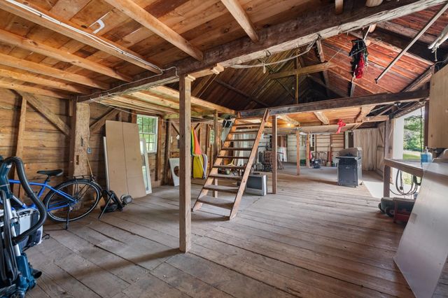 21 Trask Mountain Road, Wolfeboro, NH 03894