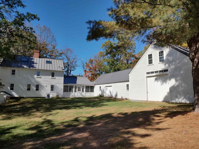 21 Trask Mountain Road, Wolfeboro, NH 03894