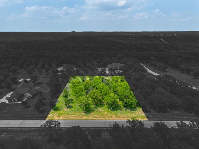 2184 E Landings N, Granbury, TX 76049