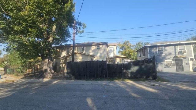 6502 W Montgomery Road, Houston, TX 77091