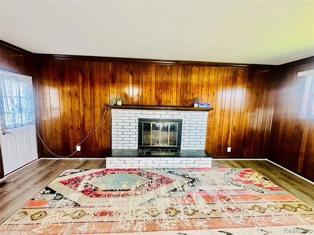 26321 Burg Road, Warren, MI 48089