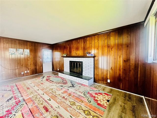 26321 Burg Road, Warren, MI 48089