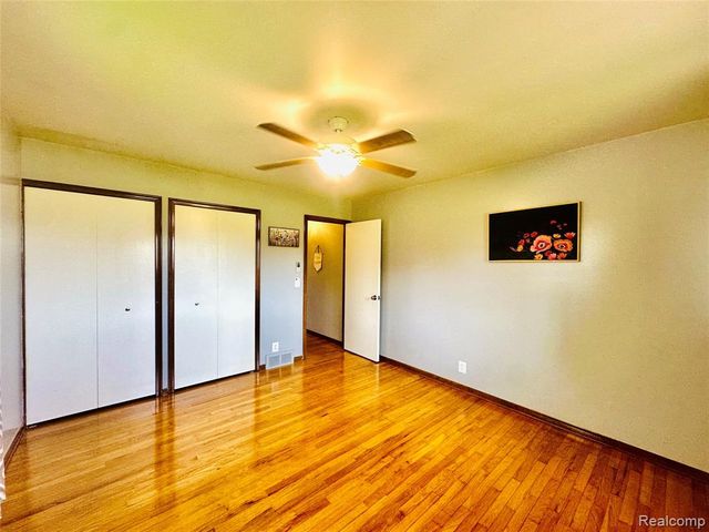 26321 Burg Road, Warren, MI 48089