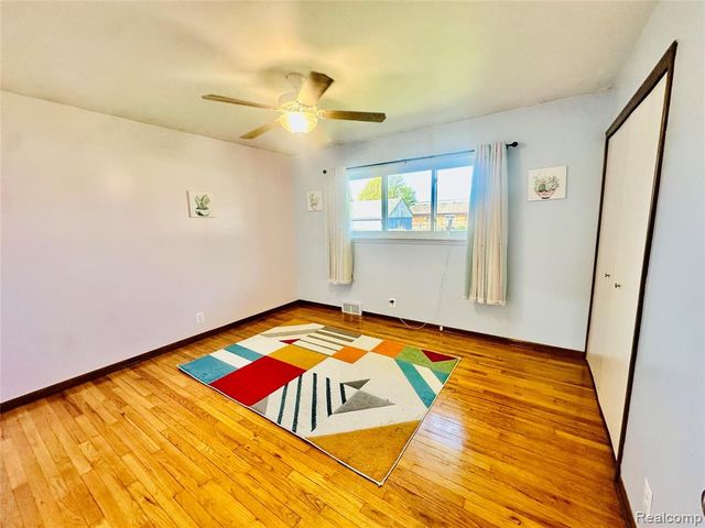 26321 Burg Road, Warren, MI 48089