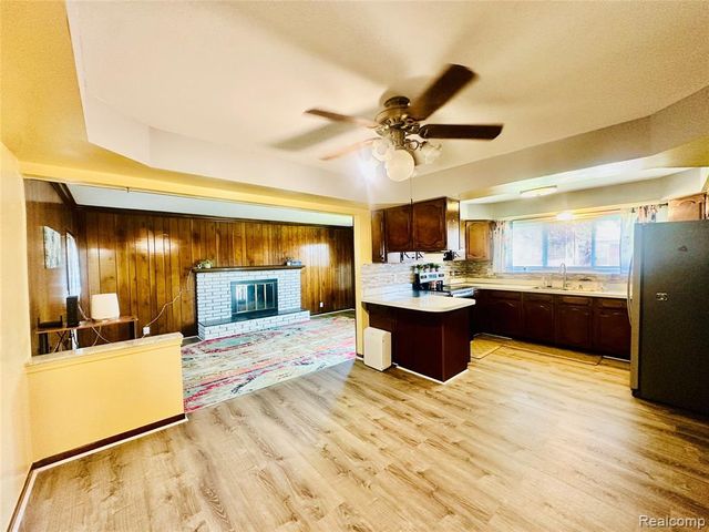 26321 Burg Road, Warren, MI 48089