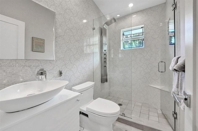 426 SE 5th Street, Dania Beach, FL 33004