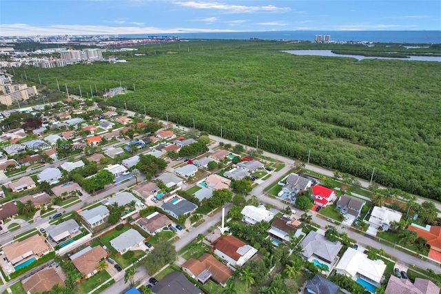 426 SE 5th Street, Dania Beach, FL 33004