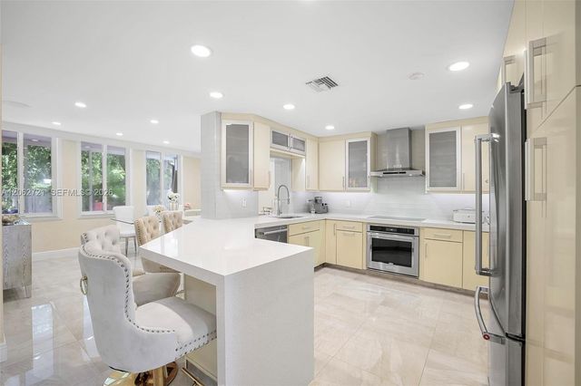 426 SE 5th Street, Dania Beach, FL 33004