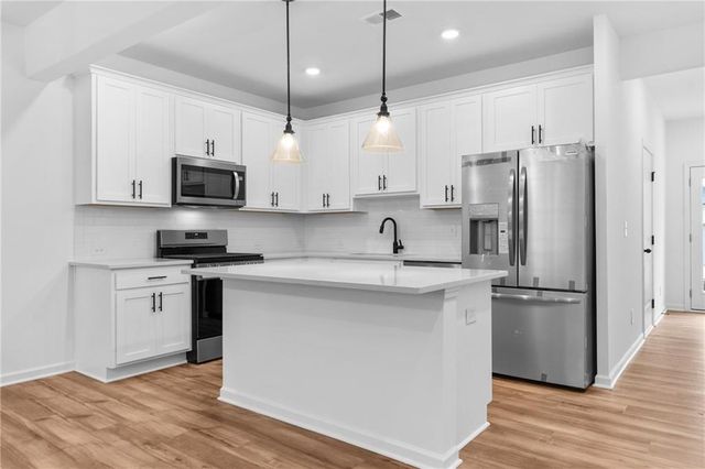 1637 Winpost Lane, Atlanta, GA 30318