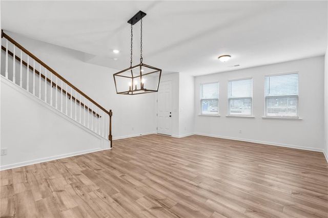 1637 Winpost Lane, Atlanta, GA 30318