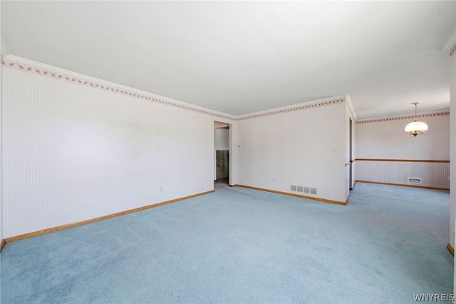55 Greenhill Terrace, West Seneca, NY 14224
