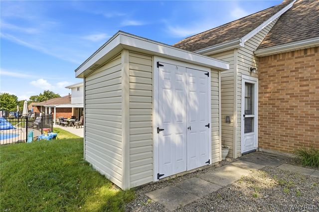 55 Greenhill Terrace, West Seneca, NY 14224