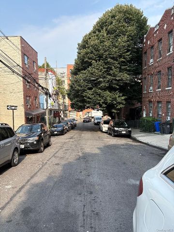 632 E 223rd Street, Bronx, NY 10466