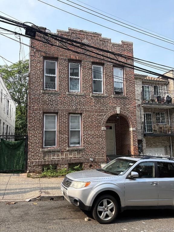 632 E 223rd Street, Bronx, NY 10466 — photo 3